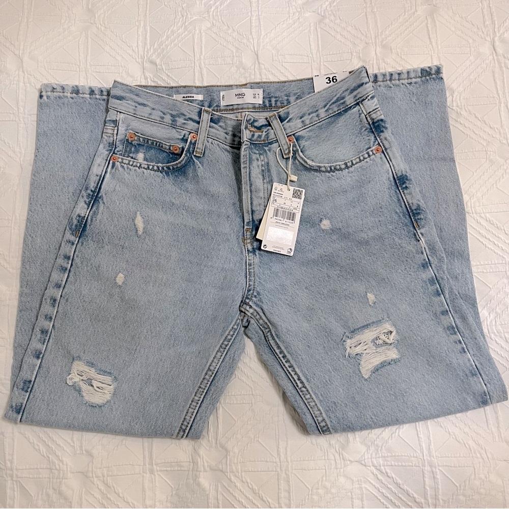 Mango ‘Alessia’ Low waist Loose Ankle Jeans. New with tags.